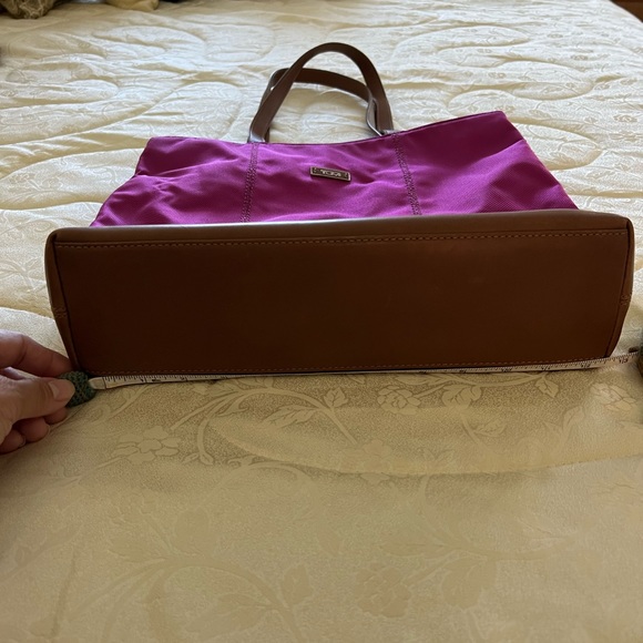 This bag for any occasion or use - Picture 4 of 8